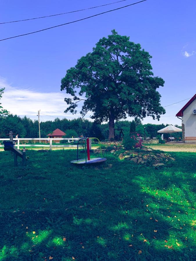 Готель Явір Агро Vyshnivtsi Exterior foto